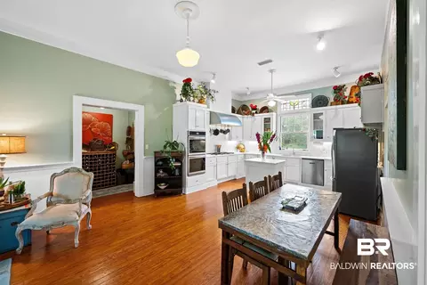 Kitchen - 17501 Francis Harrell Rd # A, Elberta, AL 36530 photo 1 of 4