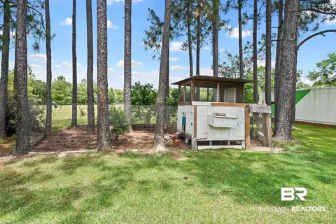 Exterior - 17501 Francis Harrell Rd # A, Elberta, AL 36530 photo 12 of 29