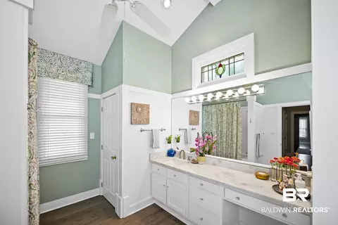 Bath - 17501 Francis Harrell Rd # A, Elberta, AL 36530 photo 2 of 6