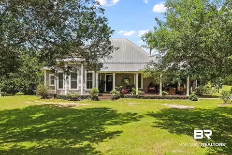 17501 Francis Harrell Rd # A, Elberta, AL 36530
