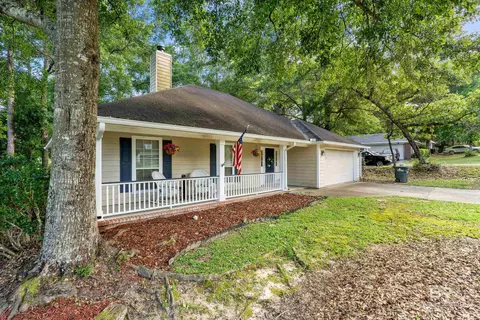Exterior - 153 Lakeview Loop, Daphne, AL 36526 photo 3 of 14