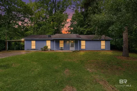203 Bradley Ave, Bay Minette, AL 36507