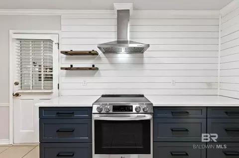 Kitchen - 100 Dewitt Cir, Daphne, AL 36526 photo 7 of 8