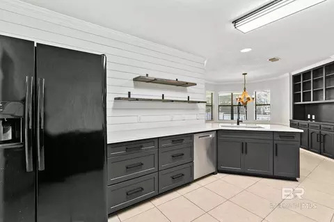 Kitchen - 100 Dewitt Cir, Daphne, AL 36526 photo 4 of 8