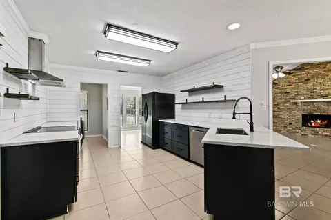 Kitchen - 100 Dewitt Cir, Daphne, AL 36526 photo 2 of 8