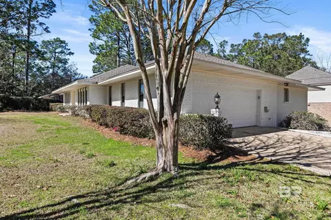 Exterior - 100 Dewitt Cir, Daphne, AL 36526 photo 5 of 18