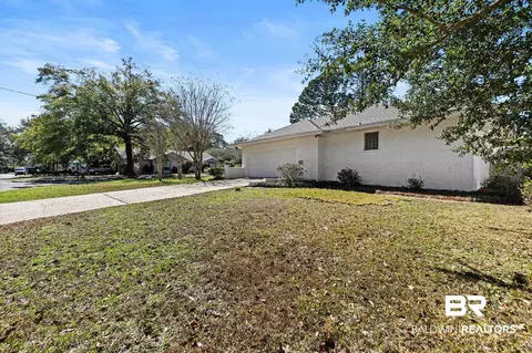 Exterior - 100 Dewitt Cir, Daphne, AL 36526 photo 9 of 19