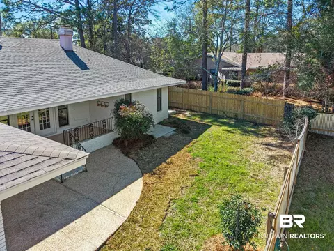 Exterior - 100 Dewitt Cir, Daphne, AL 36526 photo 16 of 19