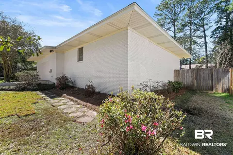 Exterior - 100 Dewitt Cir, Daphne, AL 36526 photo 10 of 19