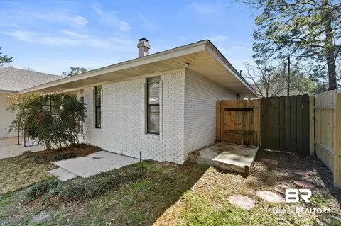 Exterior - 100 Dewitt Cir, Daphne, AL 36526 photo 12 of 19