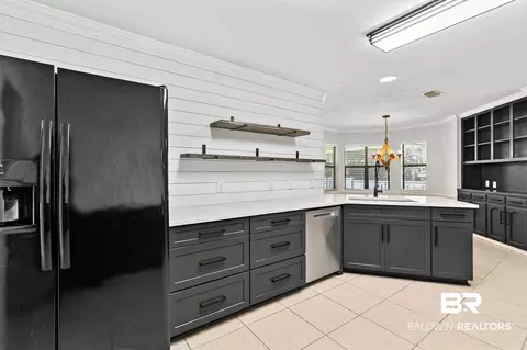 Kitchen - 100 Dewitt Cir, Daphne, AL 36526 photo 4 of 7