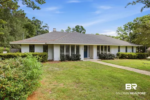 100 Dewitt Cir, Daphne, AL 36526