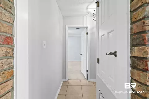 Entry Way - 100 Dewitt Cir, Daphne, AL 36526 photo 4 of 4