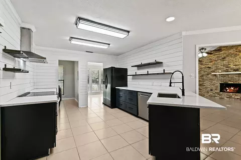 Kitchen - 100 Dewitt Cir, Daphne, AL 36526 photo 2 of 7