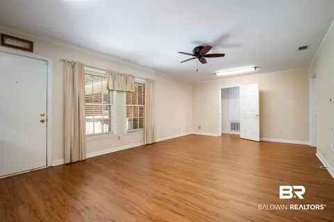 5000 Woodmere St, Mobile, AL 36693 photo 2