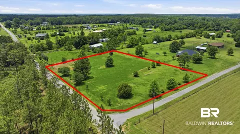 15799 Fawns Run Rd, Bay Minette, AL 36507