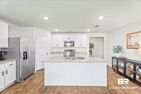 Kitchen - 23641 Unbridled Loop, Daphne, AL 36526 photo 3 of 4