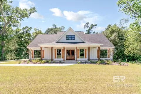 19159 S Section St, Fairhope, AL 36532