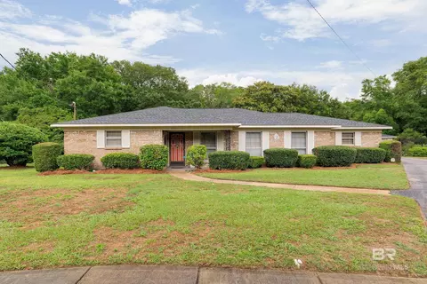 1367 Spring Valley Ct, Mobile, AL 36693