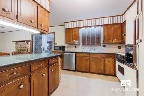 1367 Spring Valley Ct, Mobile, AL 36693 photo 6