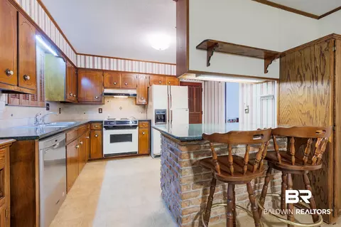 1367 Spring Valley Ct, Mobile, AL 36693 photo 5