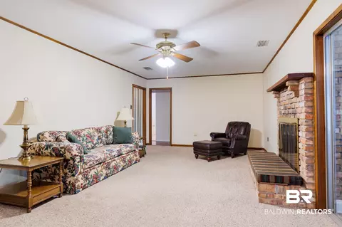 1367 Spring Valley Ct, Mobile, AL 36693 photo 3