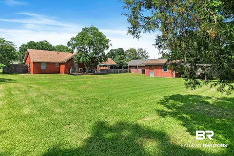 910 E Horner St, Atmore, AL 36502 photo 25