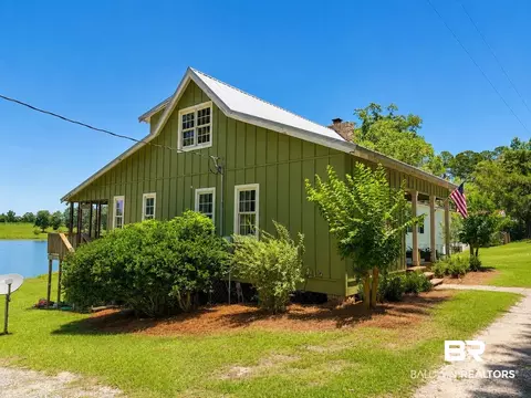 814 Dolihite Ln, Castleberry, AL 36432
