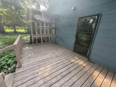 Exterior - 306 Hillside Dr, Chickasaw, AL 36611 photo 3 of 4