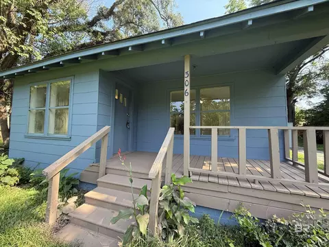 Exterior - 306 Hillside Dr, Chickasaw, AL 36611 photo 1 of 4