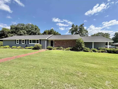 199 W Oak St, Atmore, AL 36502