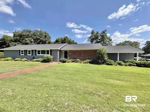 199 W Oak St, Atmore, AL 36502
