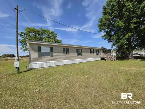 33163 Gilley Rd, Lillian, AL 36549