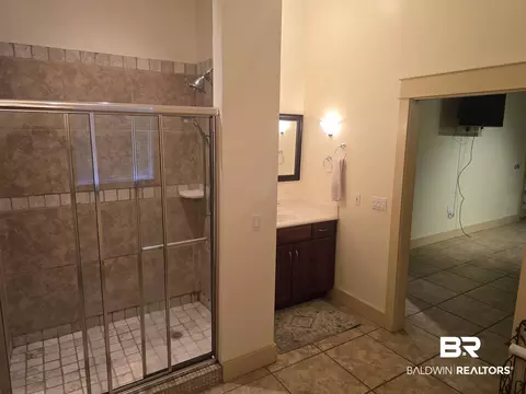 Bath - 7294 Cypress Ave, Daphne, AL 36526 photo 1 of 5