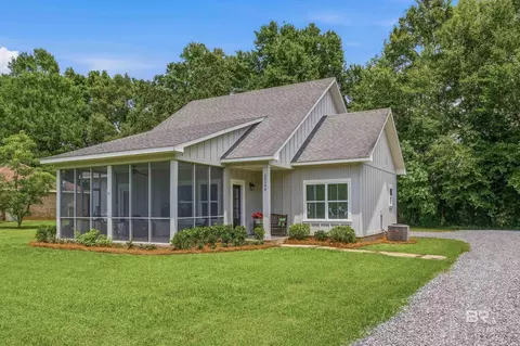 20398 Beecher St, Fairhope, AL 36532