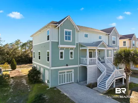 6635 Carlinga Dr, Pensacola, FL 32507