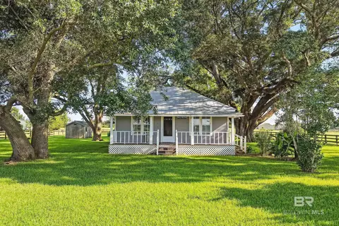 13618 Underwood Rd, Summerdale, AL 36580