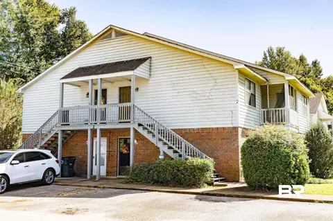 200 Autumn Park Dr #2B, Fairhope, AL 36532