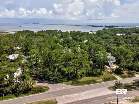 200 Omega St, Dauphin Island, AL 36528