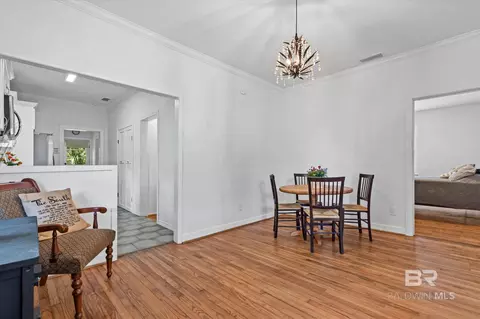 Dining - 260 Williams St, Mobile, AL 36606 photo 2 of 2
