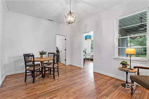 Dining - 260 Williams St, Mobile, AL 36606 photo 1 of 2