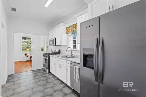 Kitchen - 260 Williams St, Mobile, AL 36606 photo 1 of 1