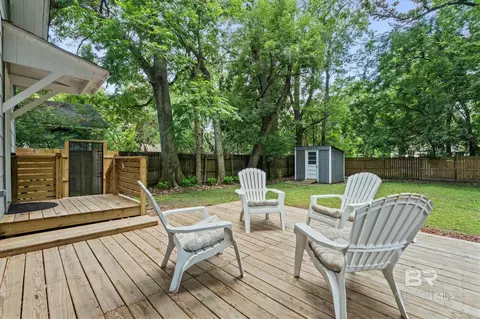 Exterior - 260 Williams St, Mobile, AL 36606 photo 3 of 7