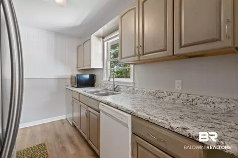 Kitchen - 1411 Terrell Rd, Mobile, AL 36605 photo 2 of 4