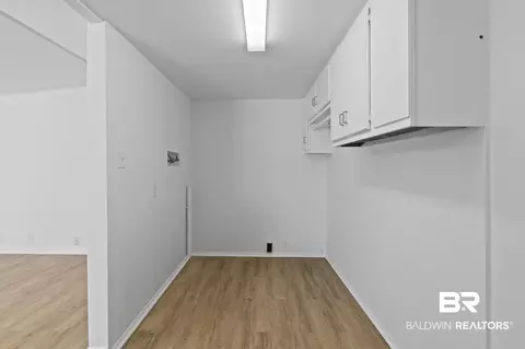 Entry Way - 1411 Terrell Rd, Mobile, AL 36605 photo 3 of 4