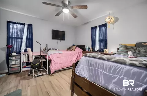 Bedroom - 1806 N Mott Dr, Mobile, AL 36617 photo 3 of 4