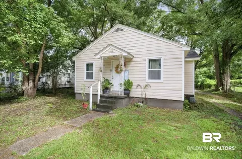 Exterior - 1806 N Mott Dr, Mobile, AL 36617 photo 3 of 5