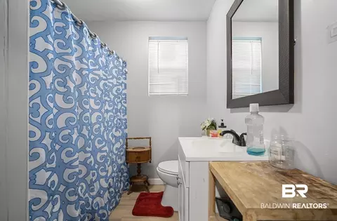 Bath - 1806 N Mott Dr, Mobile, AL 36617 photo 1 of 1