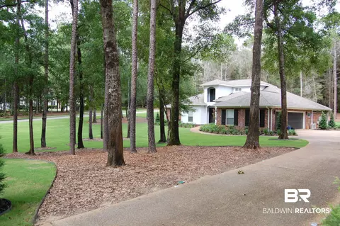 166 Willow Lake Dr, Fairhope, AL 36532