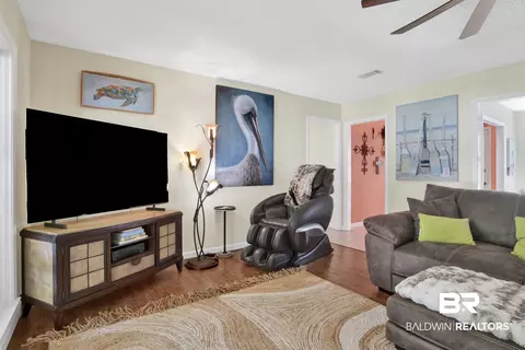 Living - 9248 Hammock Rd, Elberta, AL 36530 photo 3 of 3